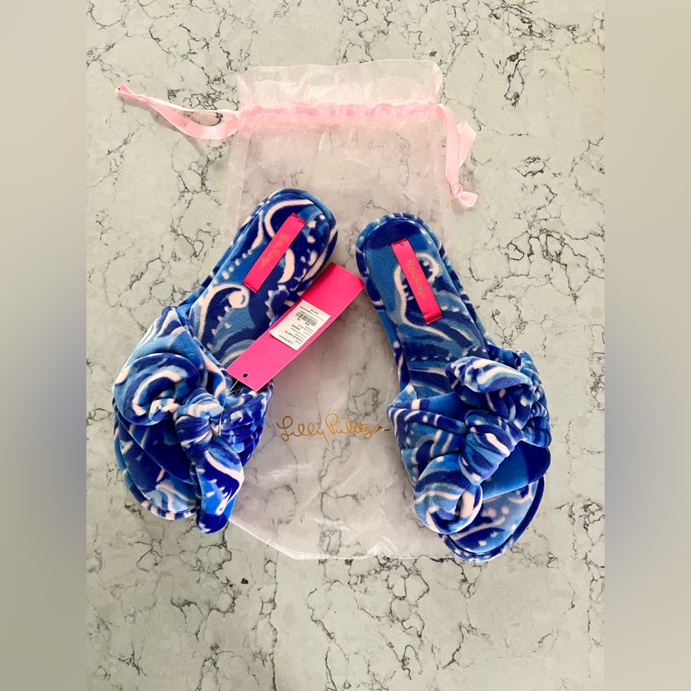 NWT Lilly Pulitzer Slippers Size 7/8 + Dust Bag!